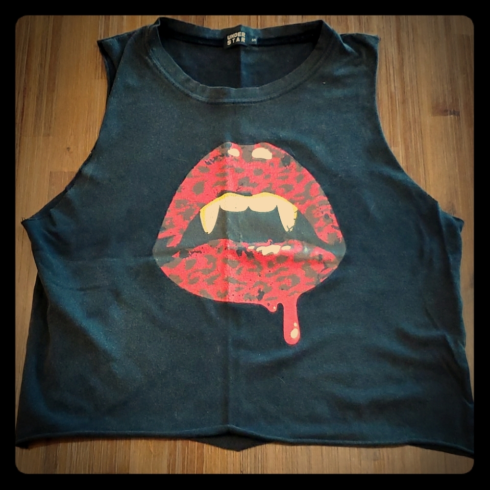 Muscle Cropped Tank!